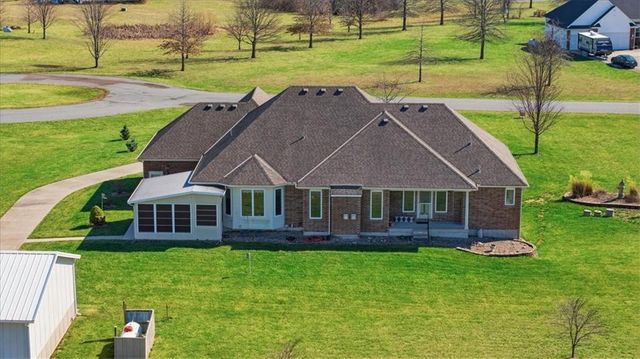 19104 Autumn Lane, Pleasant Hill, MO 64080