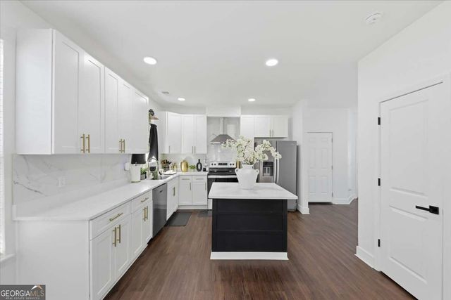 4313 Ben Hill Road, Atlanta, GA 30349