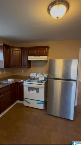 521 GRANT STREET, Midfield, AL 35228