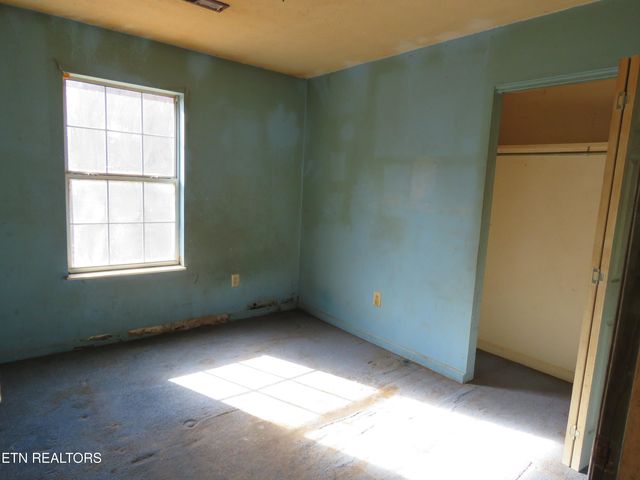 146 Park Place, Harriman, TN 37748