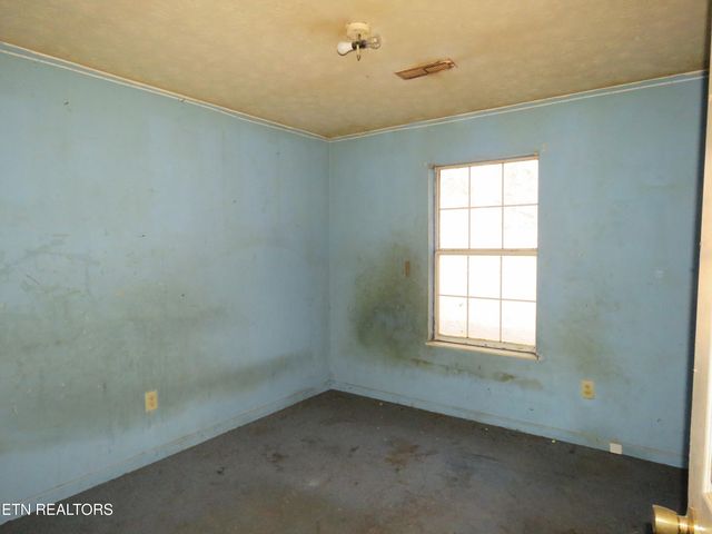 146 Park Place, Harriman, TN 37748