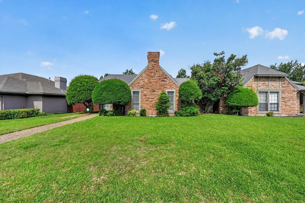 4020 Saint Christopher Lane, Dallas, TX 75287