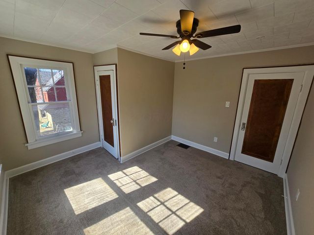 2570 E 5th Avenue, Columbus, OH 43219