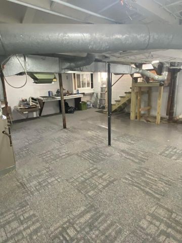 2570 E 5th Avenue, Columbus, OH 43219