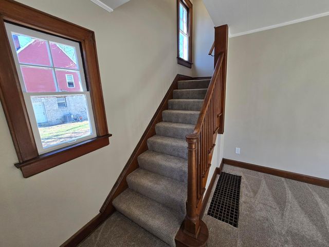 2570 E 5th Avenue, Columbus, OH 43219