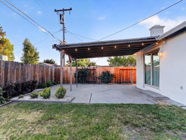 1600 Belt Way, Sacramento, CA 95832