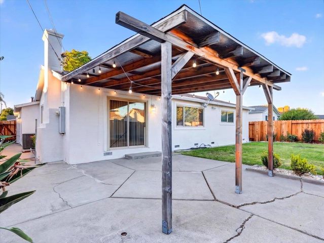 1600 Belt Way, Sacramento, CA 95832