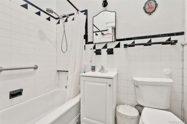 5917 Putnam Avenue, Ridgewood, NY 11385