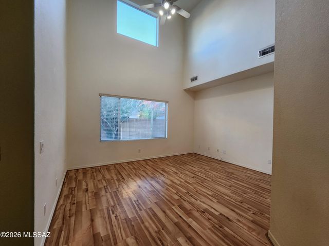 56 W Camino Rancho Vecino, Sahuarita, AZ 85629