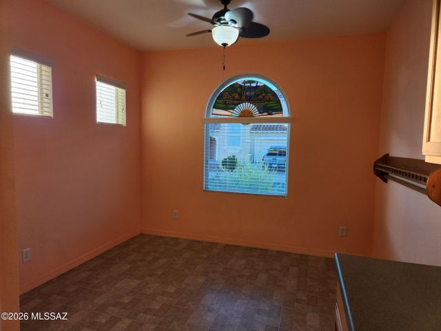 56 W Camino Rancho Vecino, Sahuarita, AZ 85629