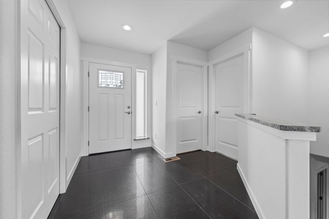 5114 N Del Rey Dr, Otis Orchards, WA 99027