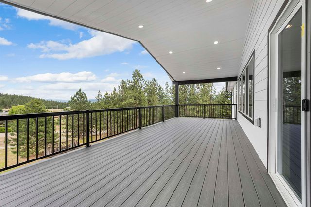 5114 N Del Rey Dr, Otis Orchards, WA 99027