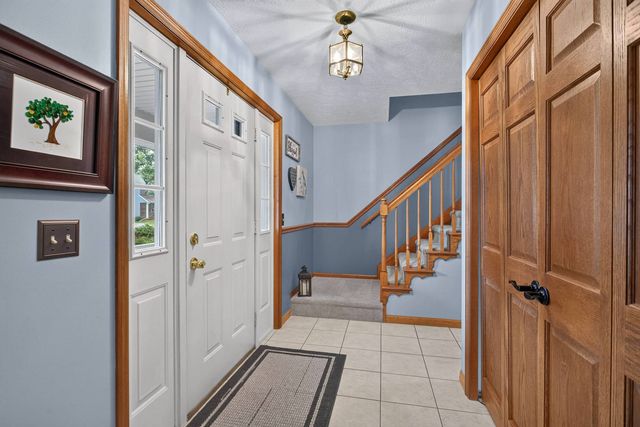 4621 Hamilton Drive, Davenport, IA 52807