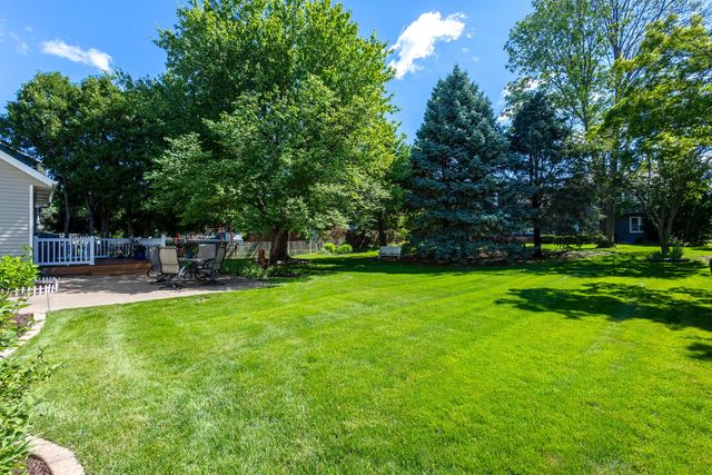 4621 Hamilton Drive, Davenport, IA 52807