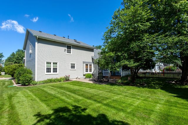4621 Hamilton Drive, Davenport, IA 52807