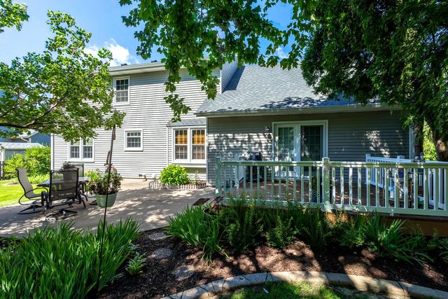 4621 Hamilton Drive, Davenport, IA 52807