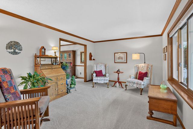 4621 Hamilton Drive, Davenport, IA 52807