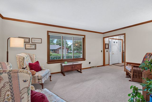 4621 Hamilton Drive, Davenport, IA 52807
