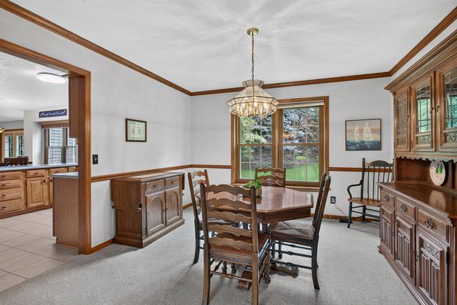 4621 Hamilton Drive, Davenport, IA 52807