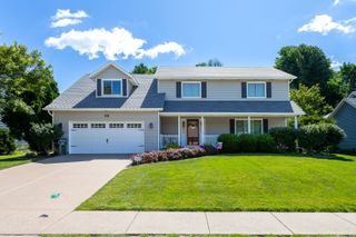 4621 Hamilton Drive, Davenport, IA 52807