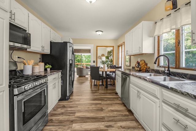 4943 Osgood Avenue N, Stillwater, MN 55082