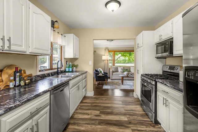 4943 Osgood Avenue N, Stillwater, MN 55082