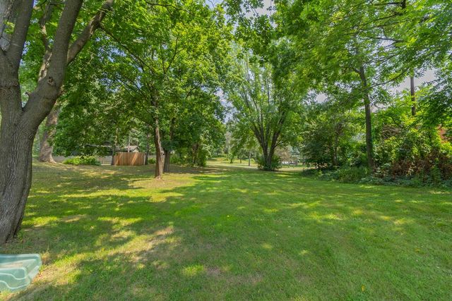 4943 Osgood Avenue N, Stillwater, MN 55082