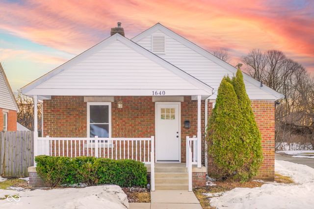 1640 Lawton Avenue, Columbus, IN 47201