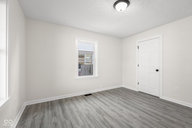 1640 Lawton Avenue, Columbus, IN 47201