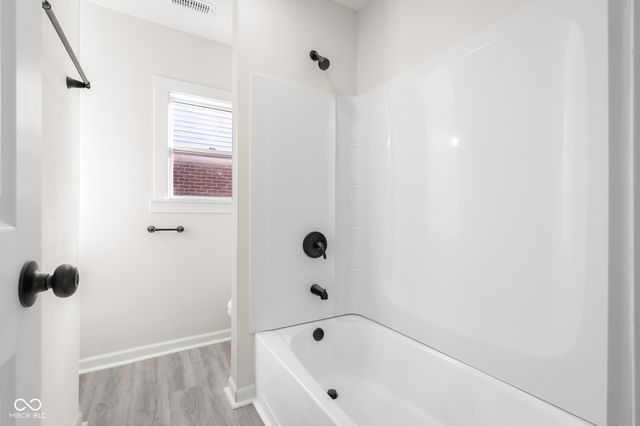 1640 Lawton Avenue, Columbus, IN 47201