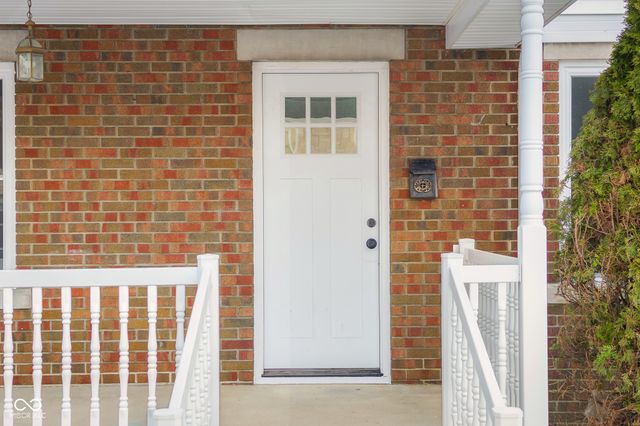 1640 Lawton Avenue, Columbus, IN 47201