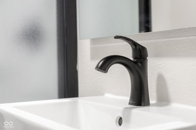 1640 Lawton Avenue, Columbus, IN 47201