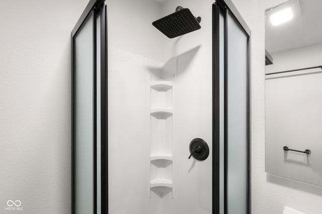 1640 Lawton Avenue, Columbus, IN 47201