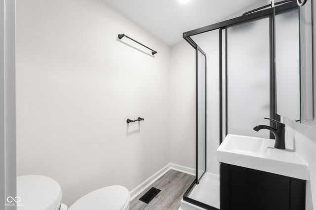 1640 Lawton Avenue, Columbus, IN 47201