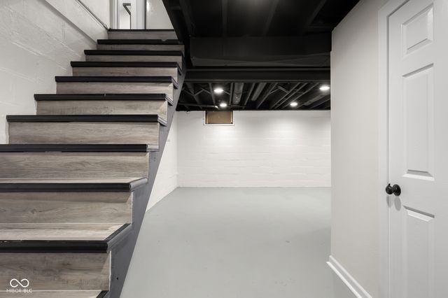 1640 Lawton Avenue, Columbus, IN 47201