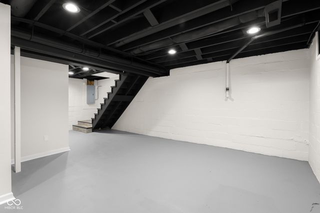 1640 Lawton Avenue, Columbus, IN 47201