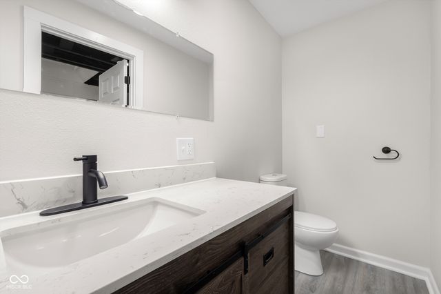 1640 Lawton Avenue, Columbus, IN 47201