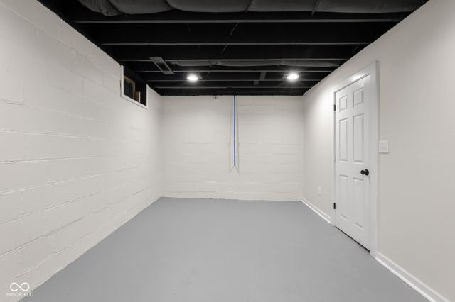 1640 Lawton Avenue, Columbus, IN 47201