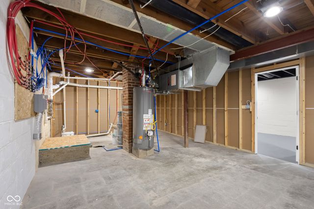 1640 Lawton Avenue, Columbus, IN 47201