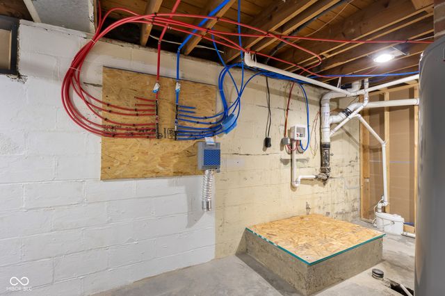 1640 Lawton Avenue, Columbus, IN 47201