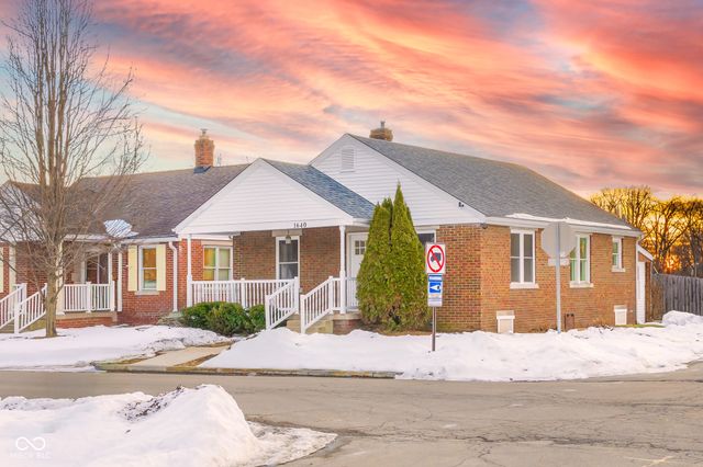 1640 Lawton Avenue, Columbus, IN 47201