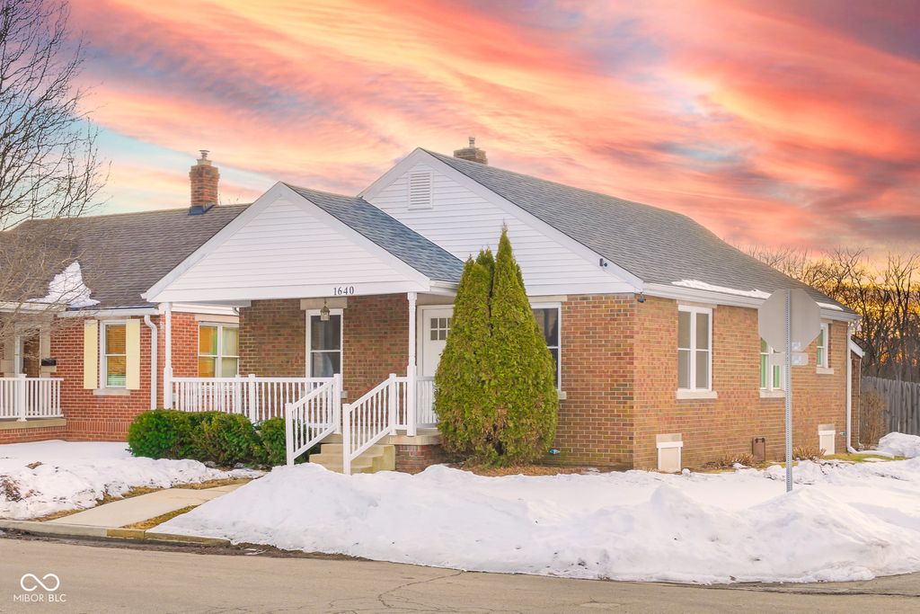 1640 Lawton Avenue, Columbus, IN 47201
