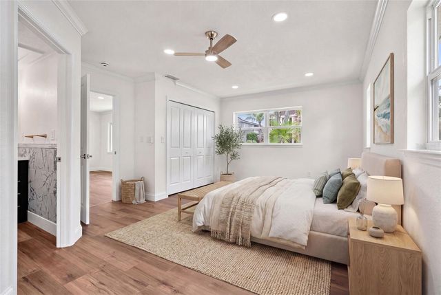 723 W BAYSHORE DRIVE, Tarpon Springs, FL 34689