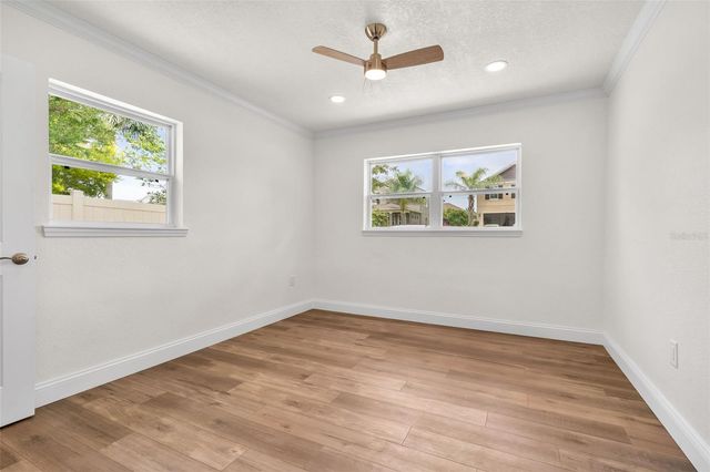 723 W BAYSHORE DRIVE, Tarpon Springs, FL 34689