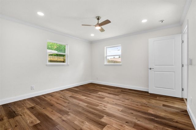 723 W BAYSHORE DRIVE, Tarpon Springs, FL 34689