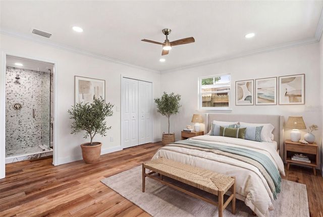 723 W BAYSHORE DRIVE, Tarpon Springs, FL 34689