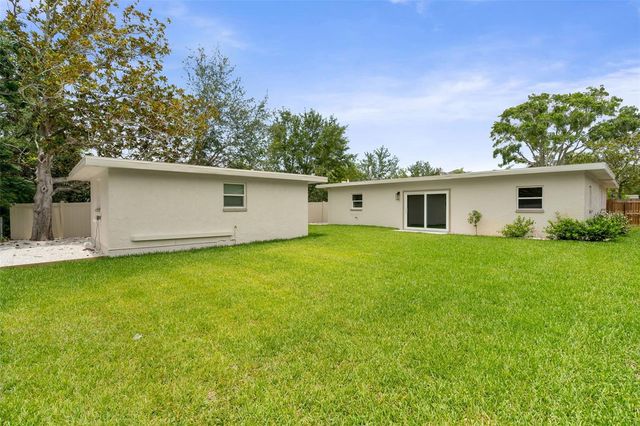 723 W BAYSHORE DRIVE, Tarpon Springs, FL 34689