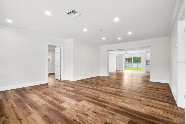 723 W BAYSHORE DRIVE, Tarpon Springs, FL 34689