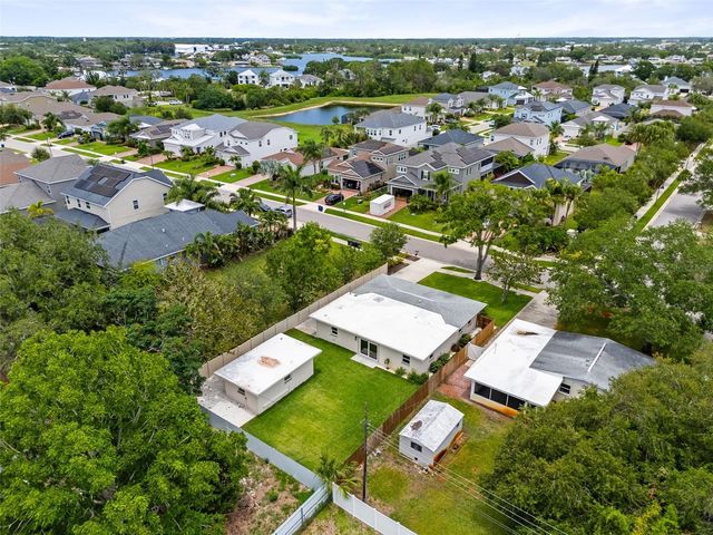 723 W BAYSHORE DRIVE, Tarpon Springs, FL 34689