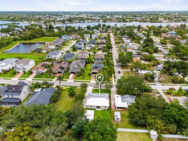 723 W BAYSHORE DRIVE, Tarpon Springs, FL 34689